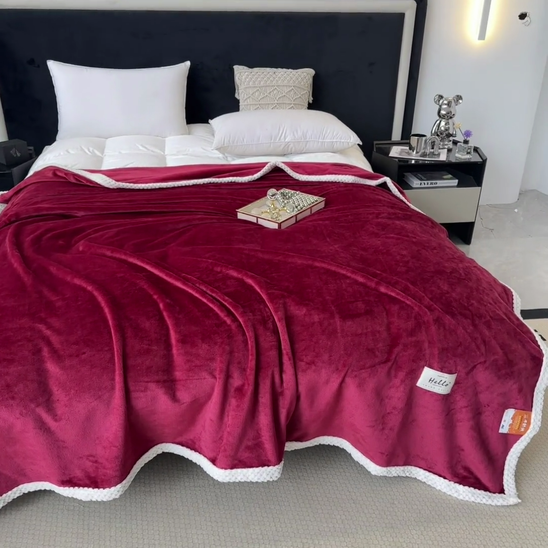 91家纺网 家纺一手货源 找家纺 2023新款400g高克重纯色双面牛奶绒毛毯盖毯毯子 酒红色