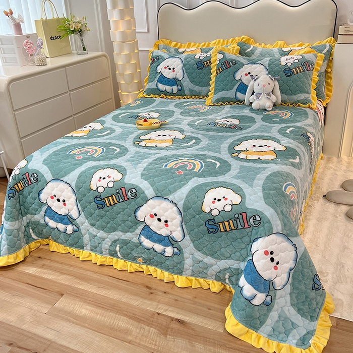 91家纺网 家纺一手货源 找家纺 美达 2025新款A类牛奶绒夹棉床盖 彩虹狗狗-绿