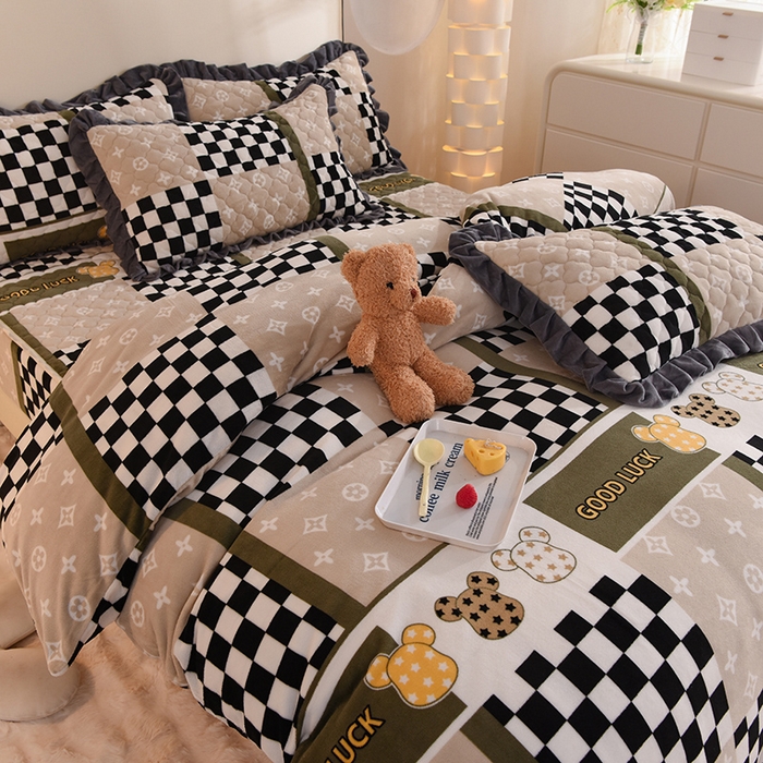 91家纺网 家纺一手货源 找家纺 美达 2025新款A类牛奶绒印花床笠款四件套 夏日物语