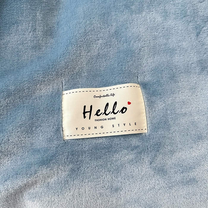 91家纺网 家纺一手货源 找家纺 2023新款400g高克重纯色双面牛奶绒毛毯盖毯毯子 浅蓝色