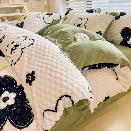 91家纺网 家纺一手货源 找家纺 （总）丝幔家纺 2025新款亲肤舒适母婴级豆豆绒被套四件套