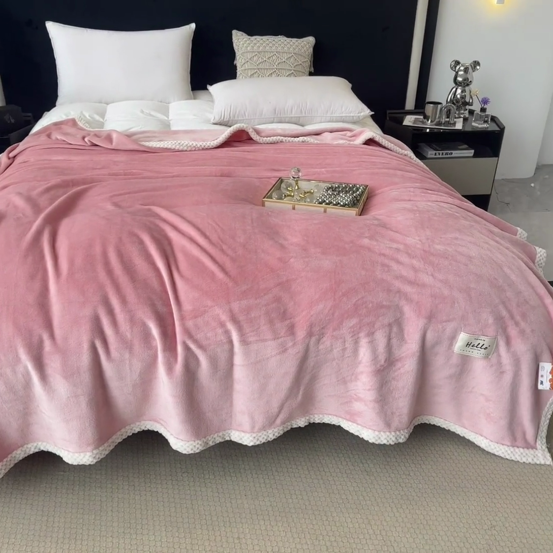 91家纺网 家纺一手货源 找家纺 2023新款400g高克重纯色双面牛奶绒毛毯盖毯毯子 粉色佳人