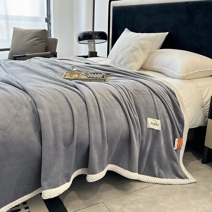 91家纺网 家纺一手货源 找家纺 2023新款400g高克重纯色双面牛奶绒毛毯盖毯毯子 烟灰色