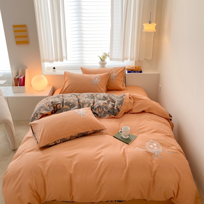 91家纺网 家纺一手货源 找家纺 蜜柚 2024新款全棉高支高密活性磨毛小清新绣花四件套 虞美人