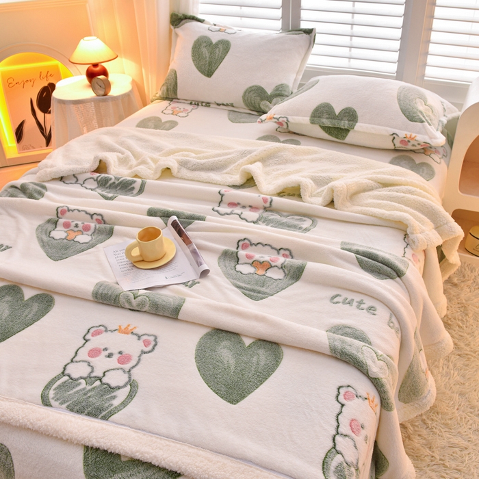 91家纺网 家纺一手货源 找家纺 同田家纺 2023年新款雪花绒&羊羔绒四件套 爱心熊