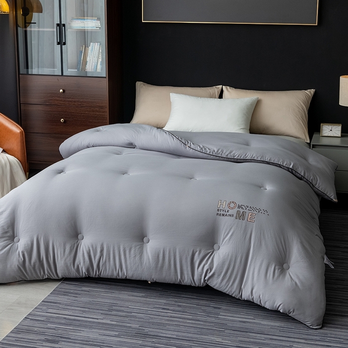 91家纺网 家纺一手货源 找家纺 瑞驰家纺 2023新款 A类水洗棉科尔特大豆被系列（风格一） 科尔特-烟雨灰