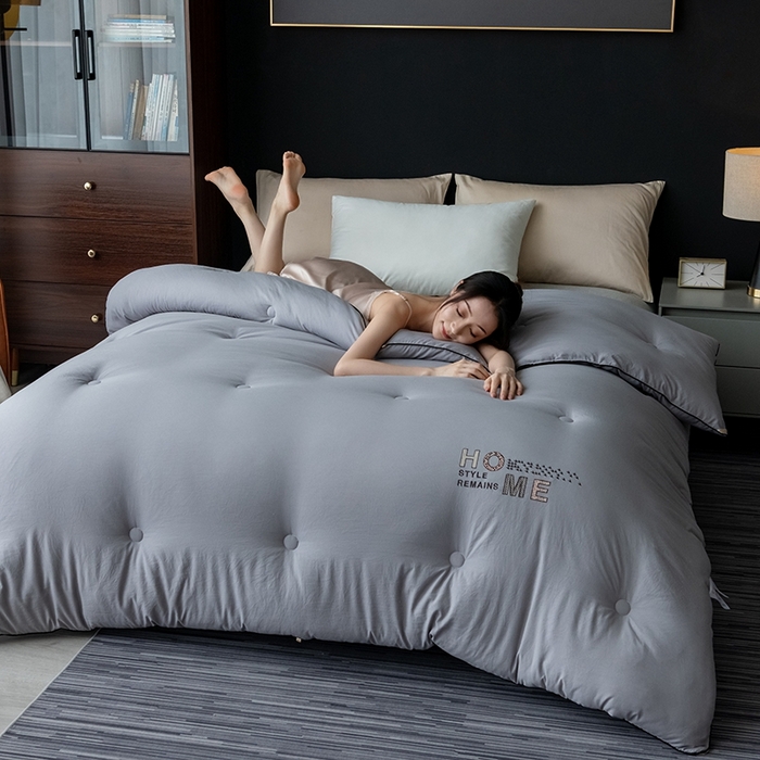 91家纺网 家纺一手货源 找家纺 瑞驰家纺 2023新款 A类水洗棉科尔特大豆被系列（风格一） 科尔特-烟雨灰