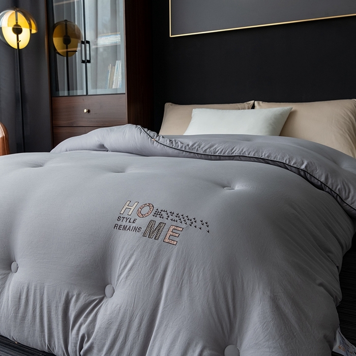 91家纺网 家纺一手货源 找家纺 瑞驰家纺 2023新款 A类水洗棉科尔特大豆被系列（风格一） 科尔特-烟雨灰