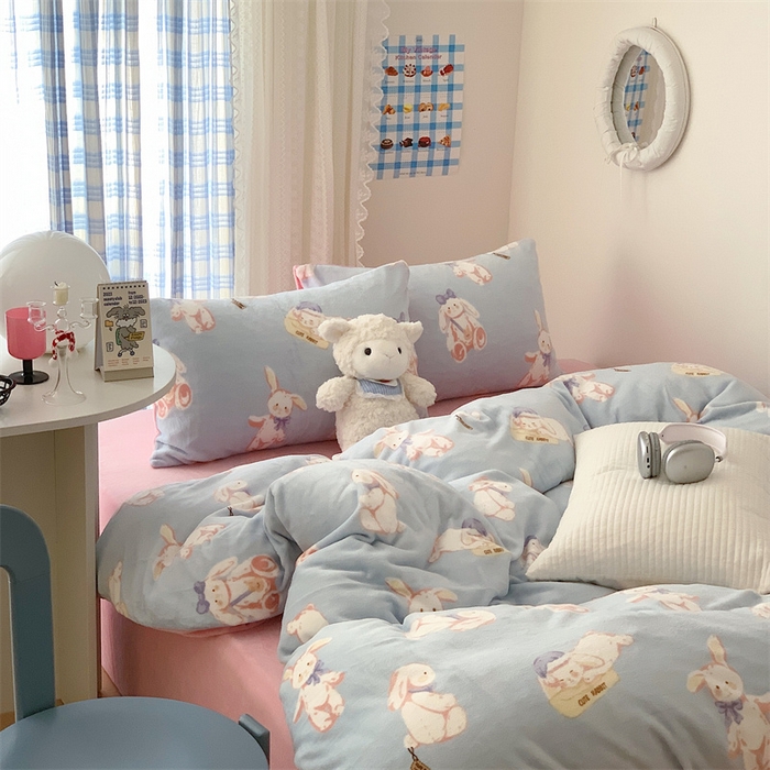 91家纺网 家纺一手货源 找家纺 美乐迪家纺 2023秋冬新款保暖牛奶绒四件套 菲比兔