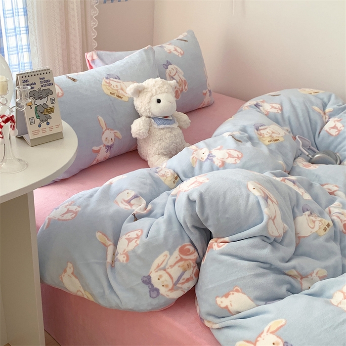 91家纺网 家纺一手货源 找家纺 美乐迪家纺 2023秋冬新款保暖牛奶绒四件套 菲比兔