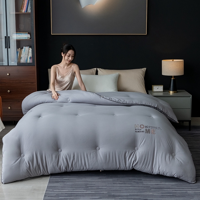 91家纺网 家纺一手货源 找家纺 瑞驰家纺 2023新款 A类水洗棉科尔特大豆被系列（风格一） 科尔特-烟雨灰