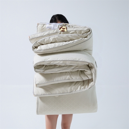 91家纺网 家纺一手货源 找家纺 （总）爱衫妮  2025新款大豆被贡缎段格