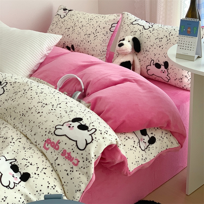 91家纺网 家纺一手货源 找家纺 美乐迪家纺 2023秋冬新款保暖牛奶绒四件套 可爱小狗