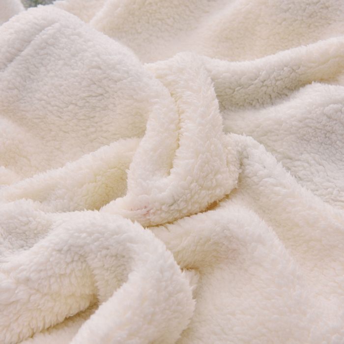 91家纺网 家纺一手货源 找家纺 同田家纺 2023年新款雪花绒&羊羔绒四件套 爱心熊