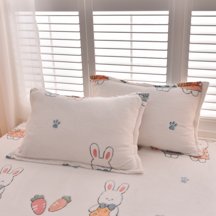 91家纺网 家纺一手货源 找家纺 同田家纺 2023年新款雪花绒&羊羔绒毛毯 小萝卜兔