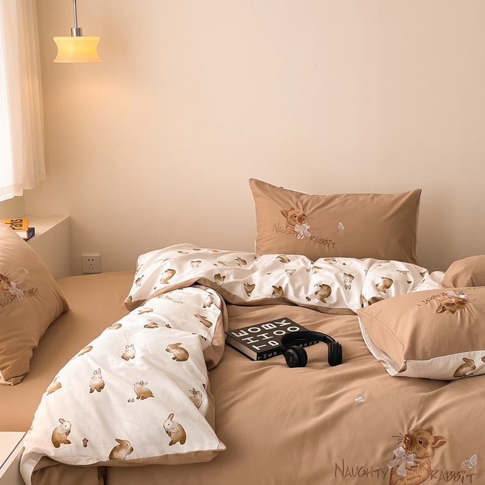 91家纺网 家纺一手货源 找家纺 蜜柚 2024新款全棉高支高密活性磨毛小清新绣花四件套 极兔世界