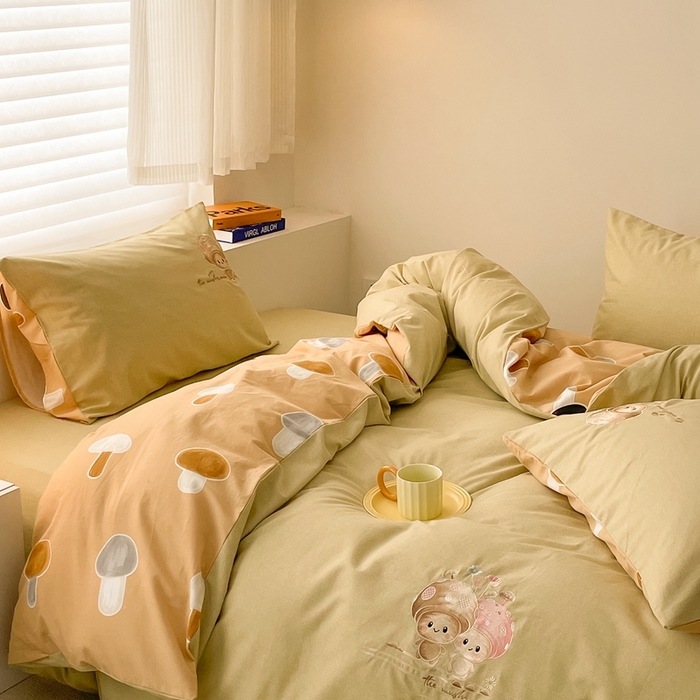 91家纺网 家纺一手货源 找家纺 蜜柚 2024新款全棉高支高密活性磨毛小清新绣花四件套 小蘑菇