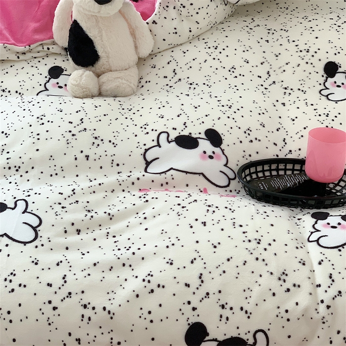 91家纺网 家纺一手货源 找家纺 美乐迪家纺 2023秋冬新款保暖牛奶绒四件套 可爱小狗