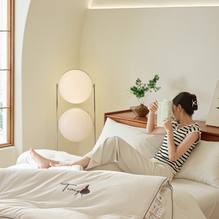 91家纺网 家纺一手货源 找家纺 （总）瑞驰家纺 2023新款A类抗菌长绒棉大豆被缇娜系列风格三