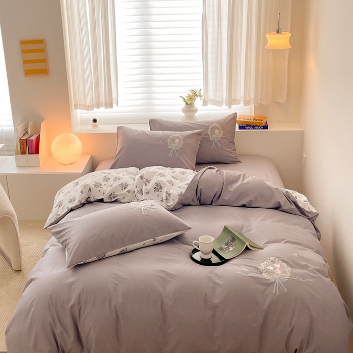 91家纺网 家纺一手货源 找家纺 蜜柚 2024新款全棉高支高密活性磨毛小清新绣花四件套 薰衣草