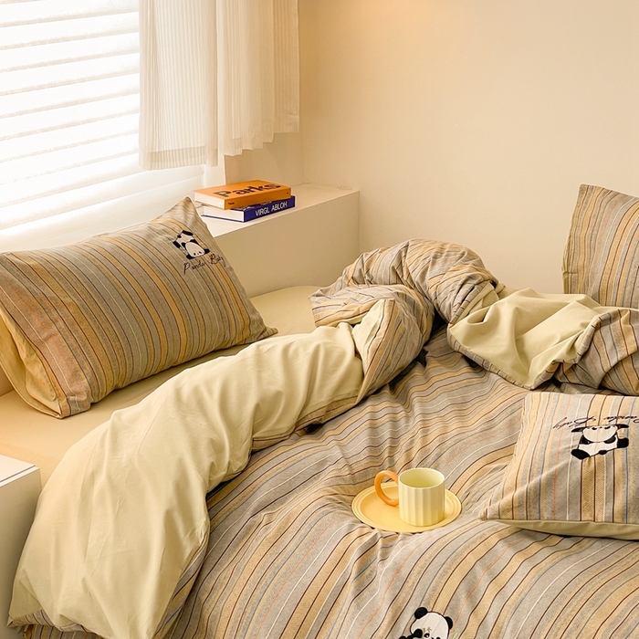 91家纺网 家纺一手货源 找家纺 蜜柚 2024新款全棉高支高密活性磨毛小清新绣花四件套 熊猫