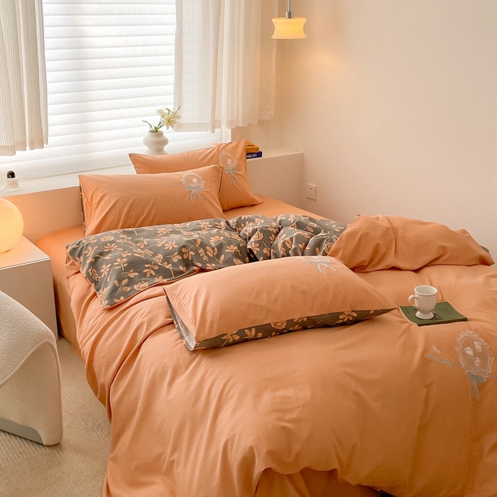 91家纺网 家纺一手货源 找家纺 蜜柚 2024新款全棉高支高密活性磨毛小清新绣花四件套 虞美人