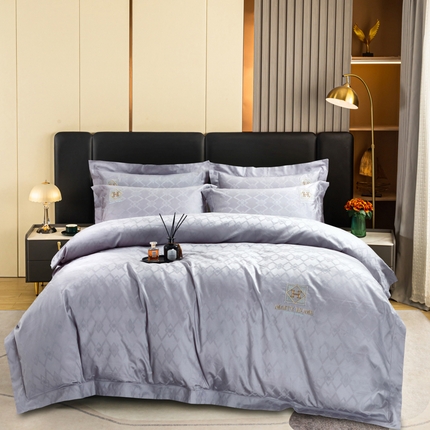 91家纺网 家纺一手货源 找家纺 OL家纺 2023新款100支全棉色织刺绣床盖夹棉四件套 流金时光-淡雅灰