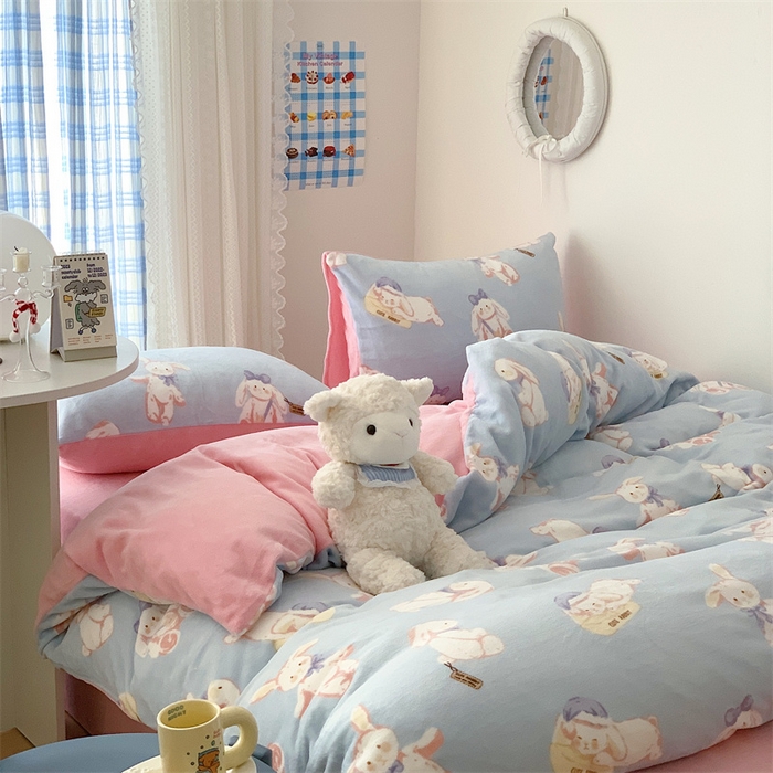 91家纺网 家纺一手货源 找家纺 美乐迪家纺 2023秋冬新款保暖牛奶绒四件套 菲比兔