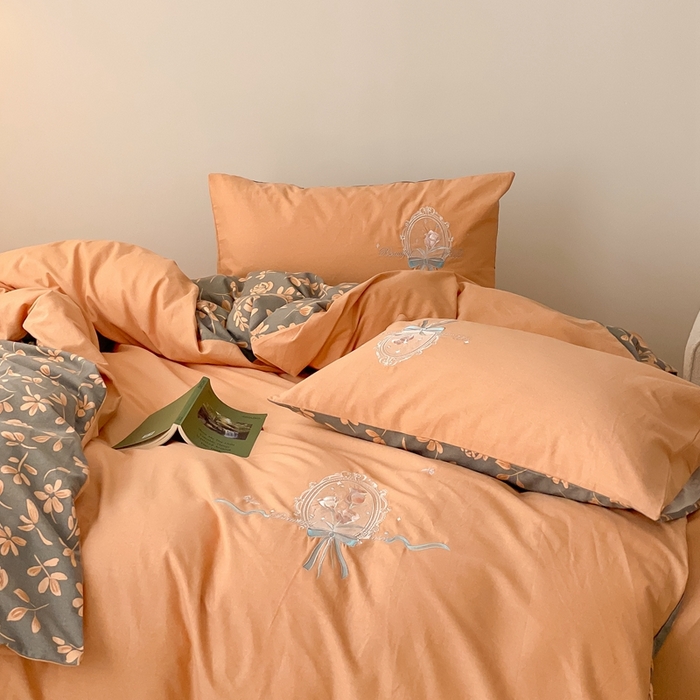 91家纺网 家纺一手货源 找家纺 蜜柚 2024新款全棉高支高密活性磨毛小清新绣花四件套 虞美人