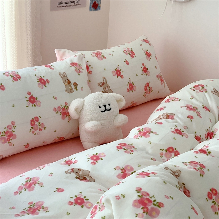 91家纺网 家纺一手货源 找家纺 美乐迪家纺 2023秋冬新款保暖牛奶绒四件套 花园小兔