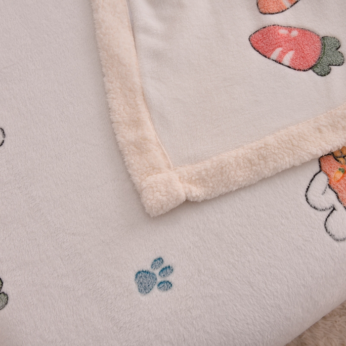 91家纺网 家纺一手货源 找家纺 同田家纺 2023年新款雪花绒&羊羔绒毛毯 小萝卜兔