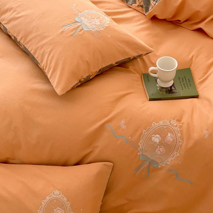 91家纺网 家纺一手货源 找家纺 蜜柚 2024新款全棉高支高密活性磨毛小清新绣花四件套 虞美人