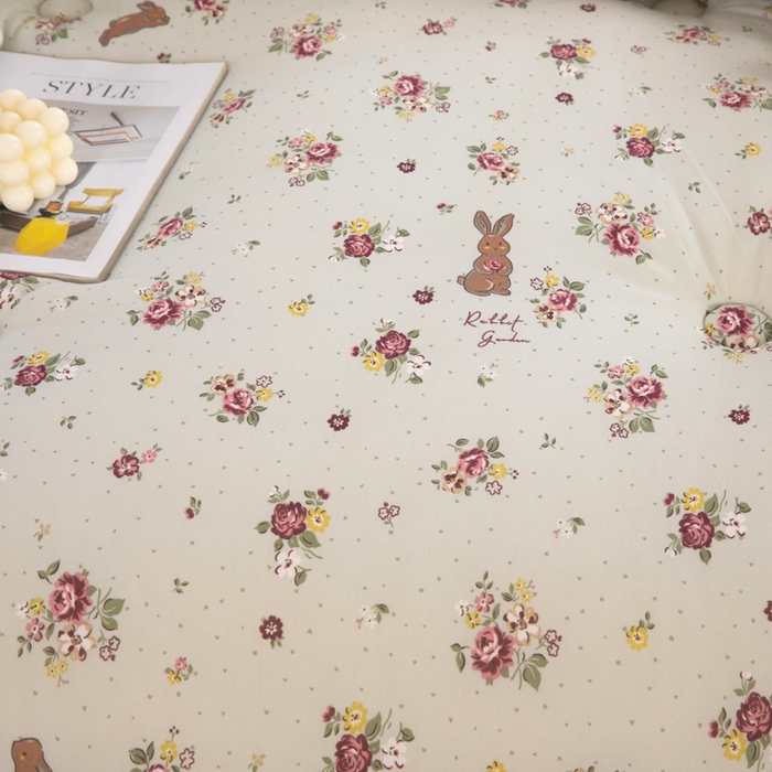 91家纺网 家纺一手货源 找家纺 天瑜家纺2023新款针织豆豆绒冬被系列 小茶花