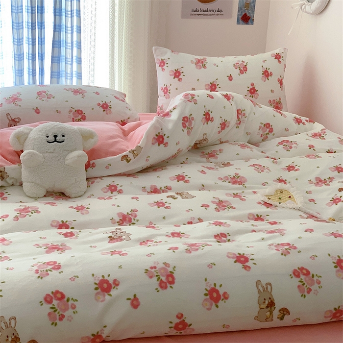 91家纺网 家纺一手货源 找家纺 美乐迪家纺 2023秋冬新款保暖牛奶绒四件套 花园小兔