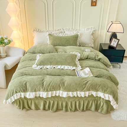 91家纺网 家纺一手货源 找家纺 十里居 2023新款230克雕花韩版床裙牛奶绒四件套 清新-绿