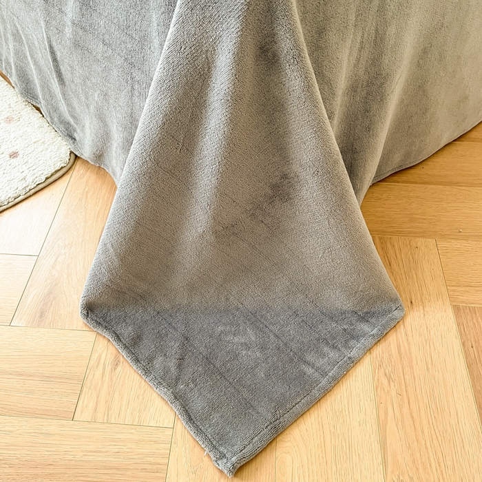 91家纺网 家纺一手货源 找家纺 慕澄家纺 2024简约款剪花牛奶绒四件套 简约-白