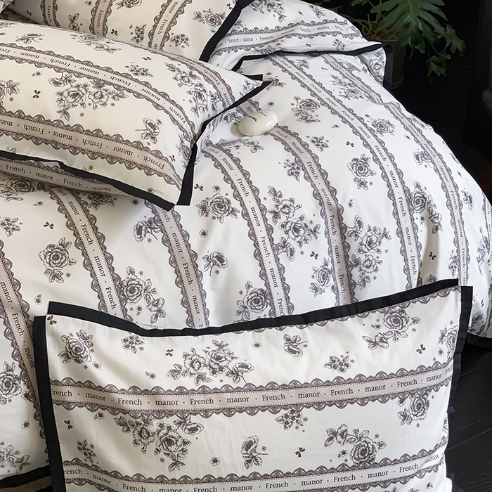 91家纺网 家纺一手货源 找家纺 昔可家纺 2023新款全棉复古风黑花边四件套（风格一） 暗夜巴黎