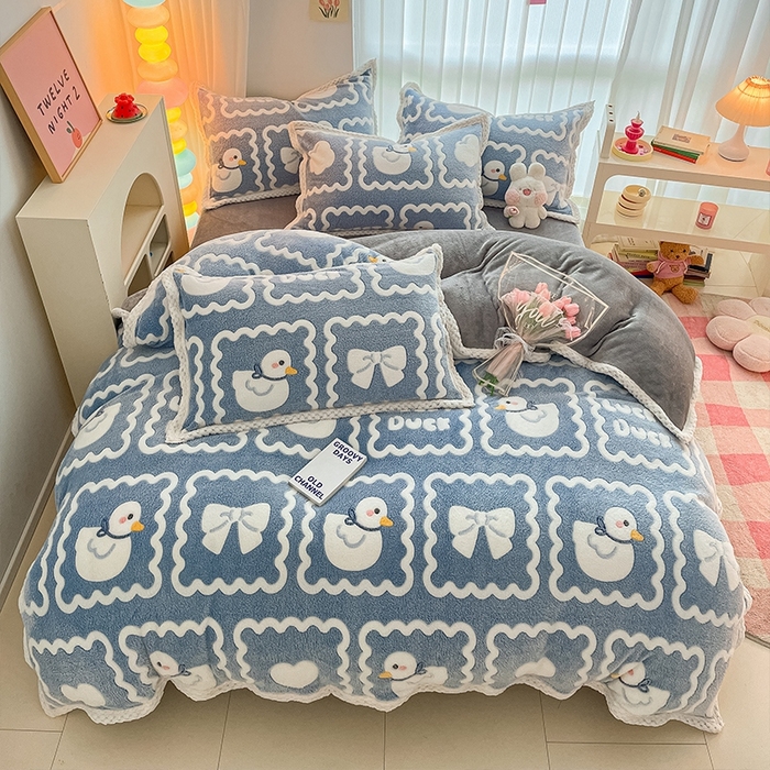 91家纺网 家纺一手货源 找家纺 川悦生活 2023新款立体雪花绒宽边四件套 宽边快乐鸭鸭
