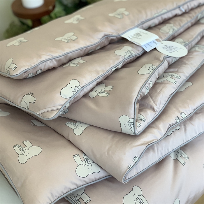 91家纺网 家纺一手货源 找家纺 汇庭 2023新款雅棉春秋被-实拍 多多象粉