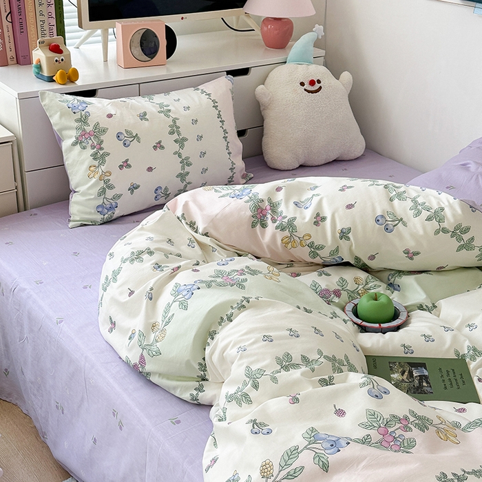 91家纺网 家纺一手货源 找家纺 昔可家纺 2023新款全棉治愈风小碎花四件套 蓝莓酱