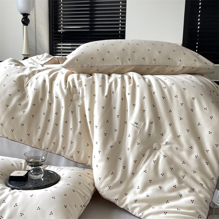 91家纺网 家纺一手货源 找家纺 汇庭 2023新款雅棉春秋被-棚拍 麦芽