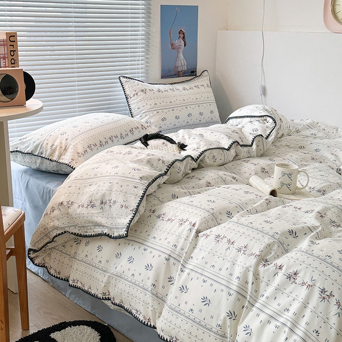 91家纺网 家纺一手货源 找家纺 2023新款全棉印花贝壳三角针四件套 蓝色风信