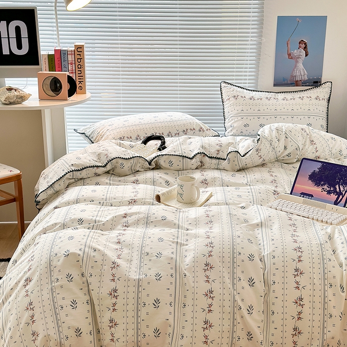 91家纺网 家纺一手货源 找家纺 2023新款全棉印花贝壳三角针四件套 蓝色风信