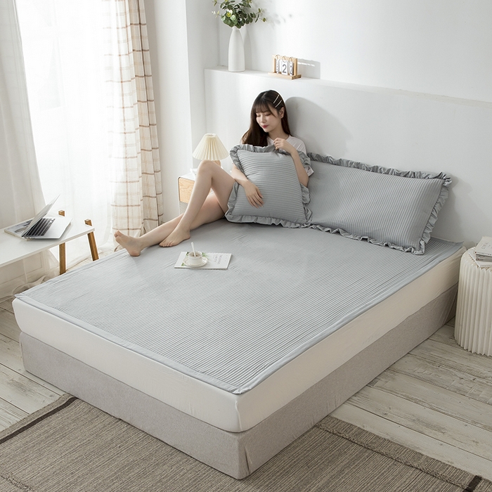 91家纺网 家纺一手货源 找家纺 紫碧螺家纺 2023新款新款四季棉夹棉系列床盖款 灰