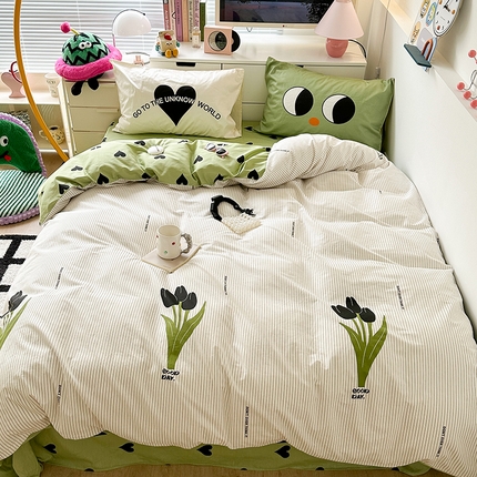 91家纺网 家纺一手货源 找家纺 昔可家纺 2023新款全棉大版数码枕套四件套 细条黑色郁金香