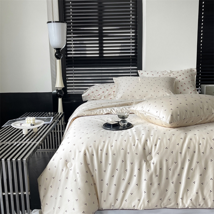 91家纺网 家纺一手货源 找家纺 汇庭 2023新款雅棉春秋被-棚拍 麦芽