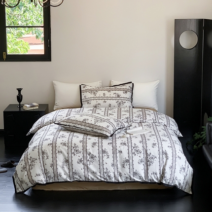 91家纺网 家纺一手货源 找家纺 昔可家纺 2023新款全棉复古风黑花边四件套（风格一） 暗夜巴黎