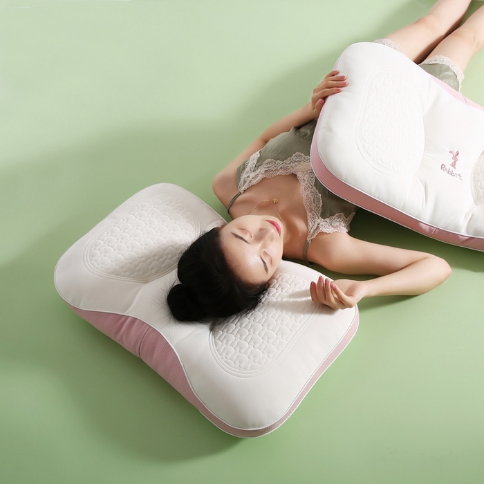 91家纺网 家纺一手货源 找家纺 拾光枕芯 2023新款兔耳朵护颈软枕 1