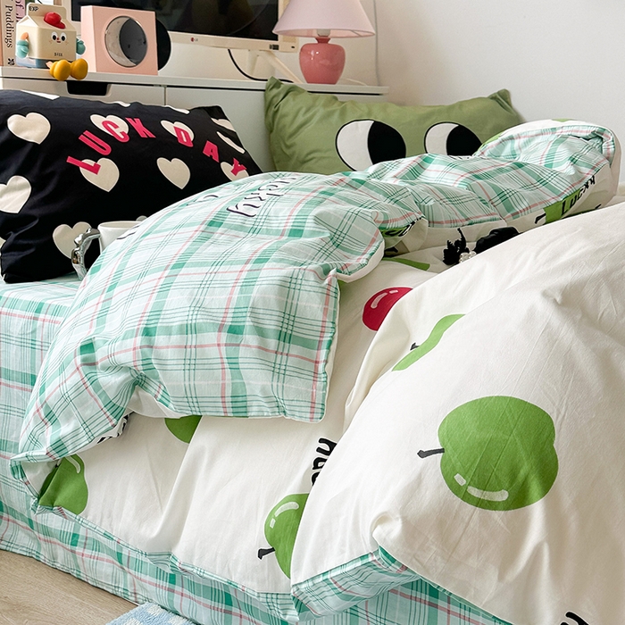 91家纺网 家纺一手货源 找家纺 昔可家纺 2023新款全棉大版数码枕套四件套 红绿苹果