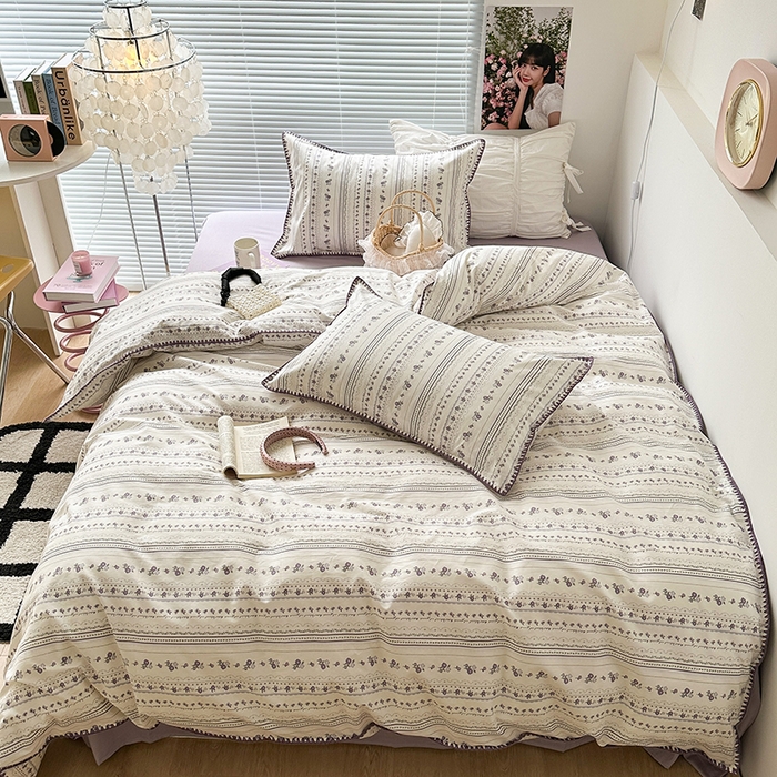 91家纺网 家纺一手货源 找家纺 2023新款全棉印花贝壳三角针四件套 紫色小玫瑰花